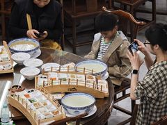 -香麒园·过桥米线·南湖雅宴