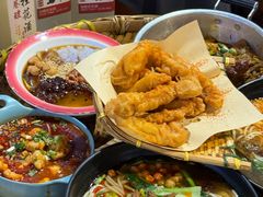 -爆炸头阿姨小四川正宗川味小吃(无任何分店)