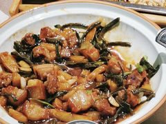红烧肉干豆角-小船渔村·大连菜(新华街店)