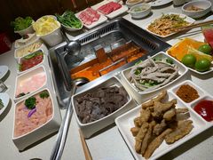 -海底捞火锅鲜切牛肉主题店(长寿路店)