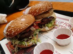 -The Habit Burger Grill 哈比特汉堡(复兴soho店)