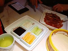 -韵秋荷(宝山龙湖天街店)