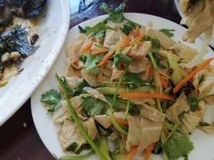 -北京龙庆四季香农家饭庄·灶台鱼·碳烤虹鳟鱼(龙庆峡店)