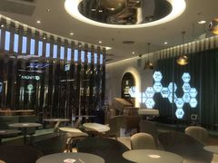 -奈雪的茶(亨特国际广场店)