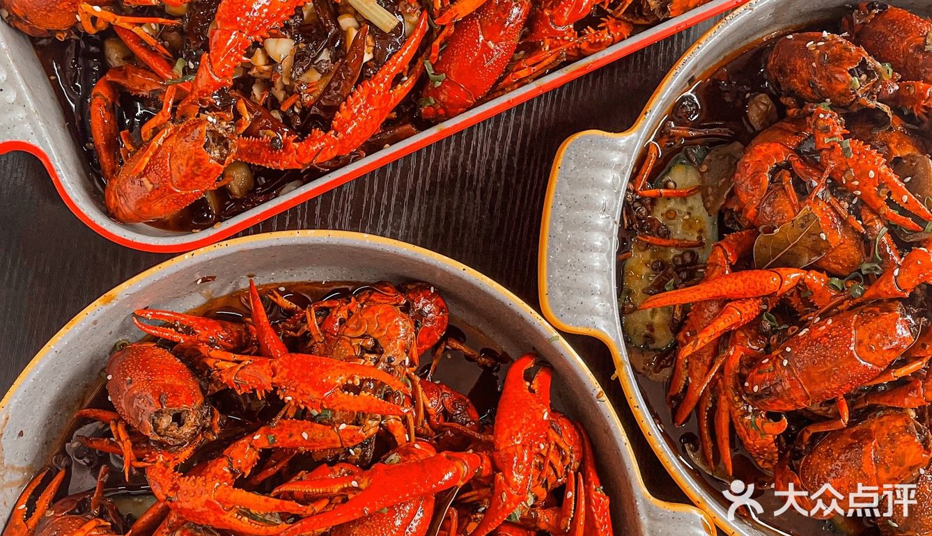 哎呦喂‼️又到了炫小龙虾的季节啦🦞