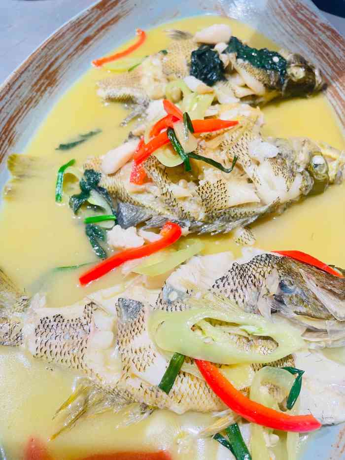 狗粮的日子随街找了一家有惊喜,钱江源鱼庄一看名字不是有食欲的那种