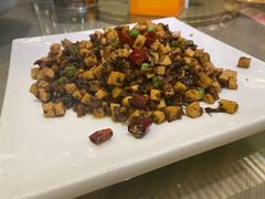 -新天明砂锅鱼头煲