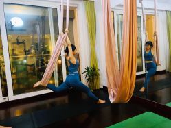-Yvon yoga 瑜伽·精准体态管理中心