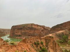 -波浪谷
