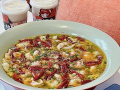 -巷子宽·酸菜鱼(迪士尼小镇店)