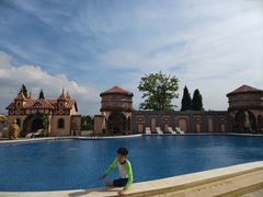 -泉城欧乐堡戏水湾艺术养生温泉