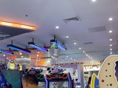 -反斗乐园π·电玩·高空拓展·蹦床(龙华天虹店)
