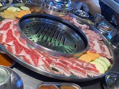-哈哈碳都·牛肋条无限自助烤肉(台江万达店)