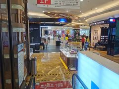 -王府井百货熙地港店