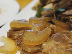 卤牛双拼-臭桂鱼儿特色餐厅(朝晖七小区北区店)