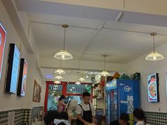 大堂-捌贰虾蟹·江湖菜馆(江汉路店)