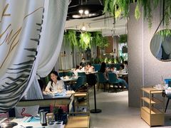 大堂-三个椰子·现砍椰子鸡(金源CBD店)