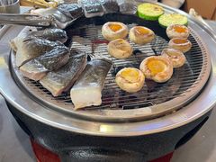 -围炉肉舍丹东海鲜烤肉·烤活鳗(步行街店)