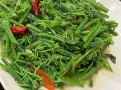 -巍山𤆵肉饵丝