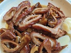 -老鼎万春卤菜(五代传承创始老店)