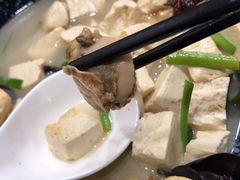 扇贝肉炖豆腐-龙香居海鲜浑锅家常菜·特色驴肉