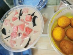 -广信牛奶甜品世家(台东店)