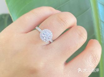  超级显钻的群镶款，一见“倾心”只对你。