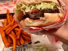 -FATBURGER 特富客汉堡(外交公寓店)
