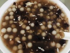 -芳婆糕团店(王府大街店)