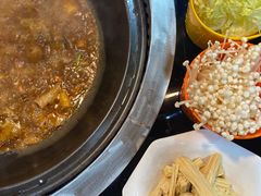 -三里屯土灶炖公鸡地锅鸡(江东店)