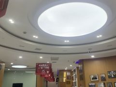 -雅悦齿科(顾村公园店)