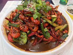 -海盗船. 龙虾烧烤. 酒馆