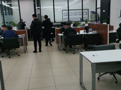 -上海宝信宝马4S店