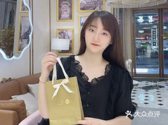 要挑有价值的礼物就得来亚一金店