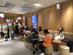 -奈雪的茶(湖滨银泰in77C区PRO店)
