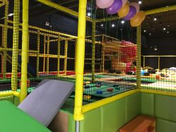 -蹦蹦跳跳(新奥购物中心店)