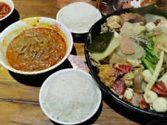 -万记麻辣烫国展总店