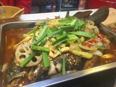 -重庆万州烤鱼(鼎好鱼餐饮临港宝龙店)