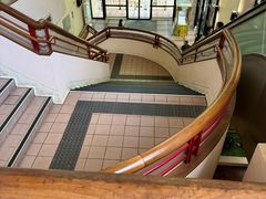 -香港大学