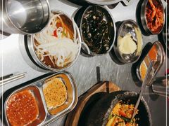 -哈哈碳都·牛肋条无限自助烤肉(台江万达店)