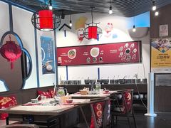 -尚尚仙·酸汤猪手·猪肚鸡火锅(华联万柳购物中心店)