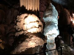 -波斯托伊纳溶洞