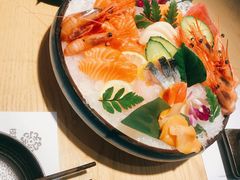 -枝魯枝魯自助料理