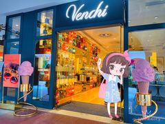 门面-VENCHI 闻绮(上海佛罗伦萨小镇店)