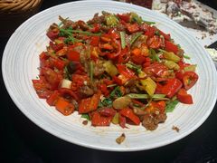 -东口码头·烧鸽子·鱼头泡饼·地方菜(金鹰悦城店)