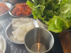 -明洞阿姨·韩式酱蟹烤肉·创意料理(望京1988创始店)