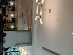 -港丽餐厅(高德置地店)