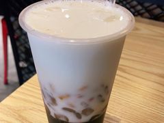 -八婆婆烧仙草(曾厝垵店)