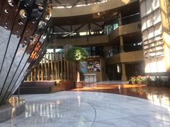 -上海滴水湖皇冠假日酒店