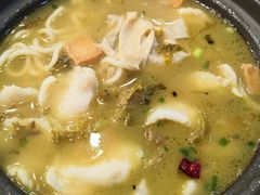 -周鱼小馆石锅酸菜鱼(活力汇店)